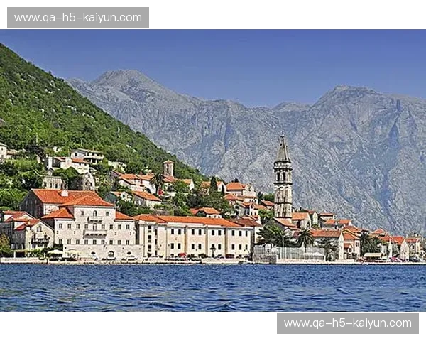 黑山vs地中海老牌名流：在这个“欧洲后花园”，野性与奢华如何撕裂又共生？